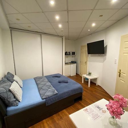 Malasits Apartman Győr Extérieur photo